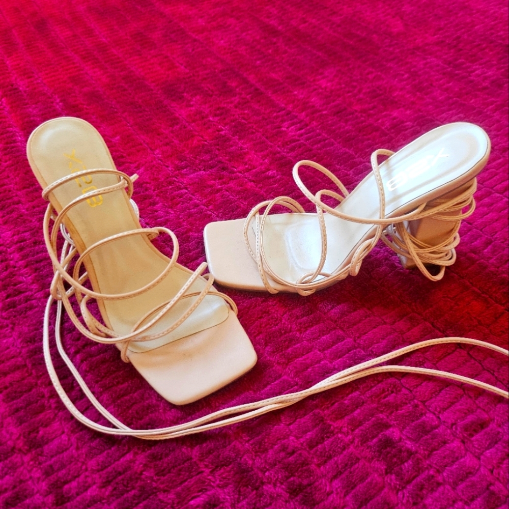 Classy lace up